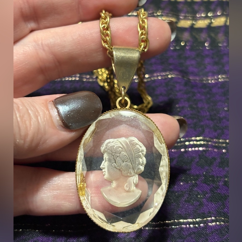 Etched Glass Cameo Pendant on Gold Tone Chain